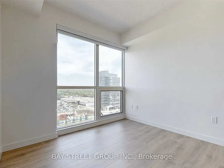 95 McMahon Dr #1212 — Photo 26