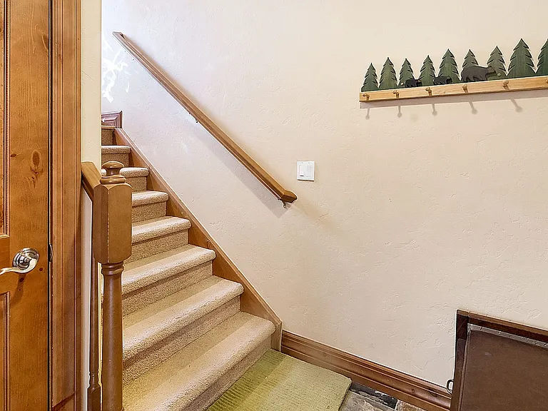44 Linden Ln — Photo 41