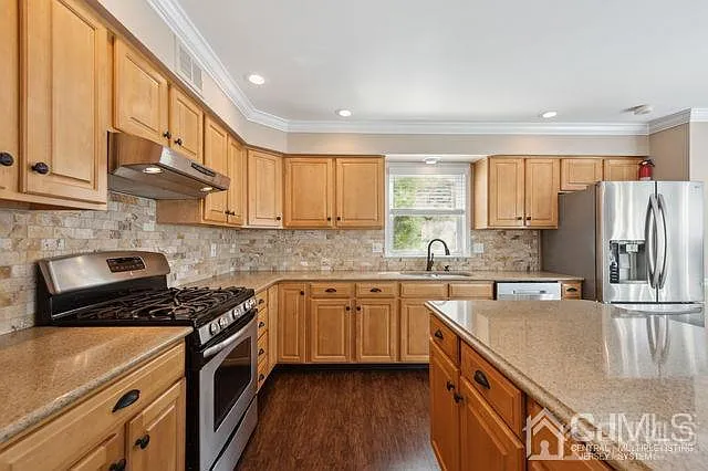 408 Prospect Ave — Photo 12