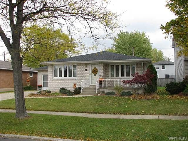 1st image of 71 Lucerne Ct