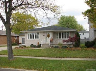 71 Lucerne Ct, Buffalo, NY 14227