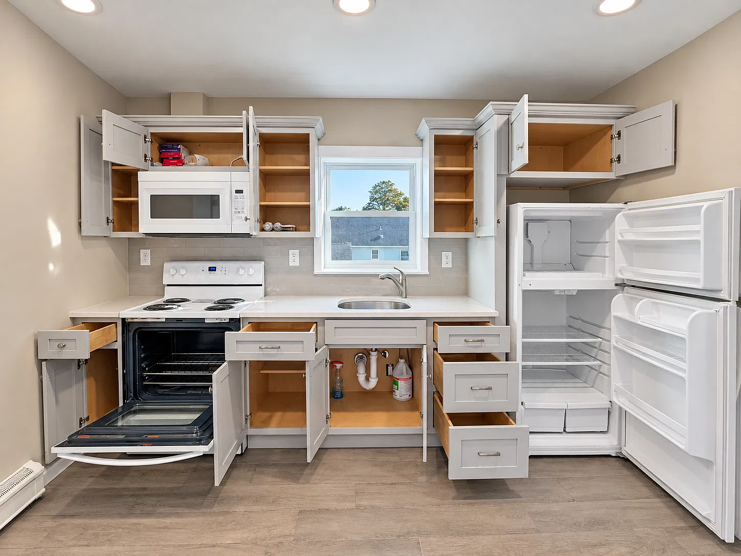 2 bed, $2,600 — Photo 2