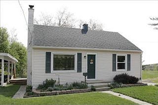 1st image of 3917 Oakland Dr