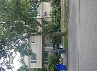 59 Dale St, Brookline, MA 02467