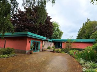 10710 SW Cowan Rd, Vashon, WA 98070