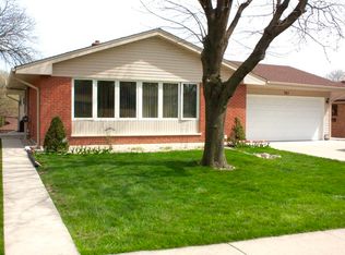 751 S York Rd, Bensenville, IL 60106
