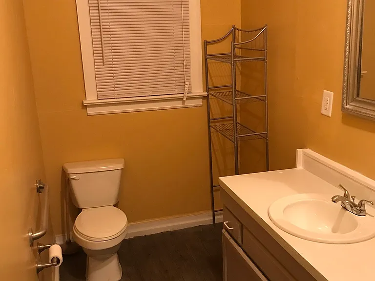 1609 W Raleigh Blvd #1 — Photo 5