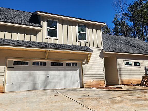 2nd image of 10040 Lakeview Pkwy