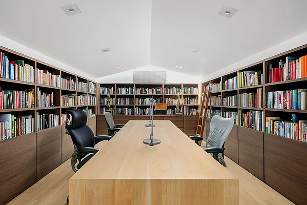 Sold by Compass | media 16