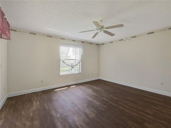 4th image of 3327 Atwell Ave