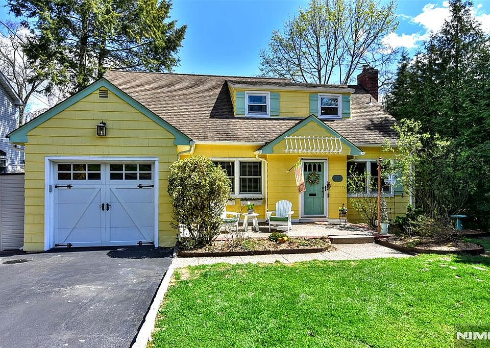 1st image of 411 Prospect St