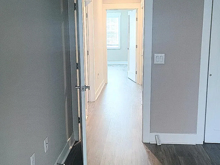 307 Charles St — Photo 14