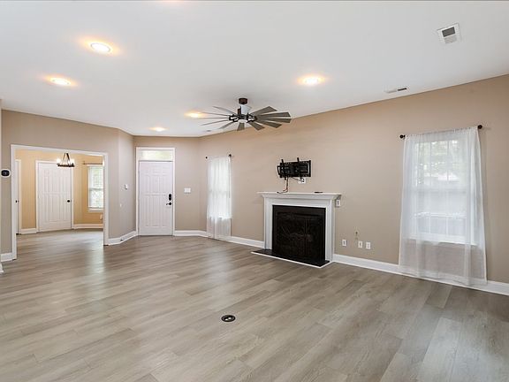 4th image of 938 Prestige Ct