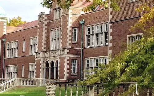 Clark School Lofts Photo 1