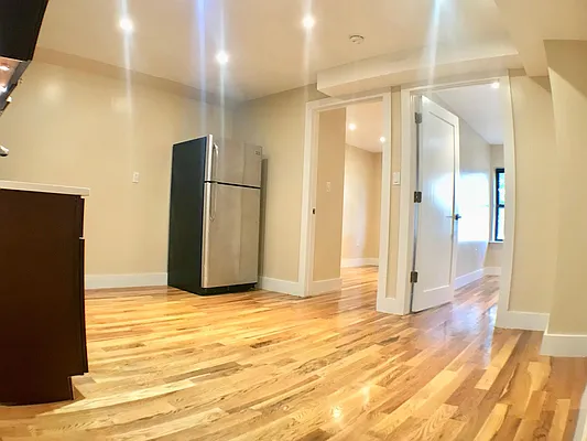 Rented by Lang Realty LLC | media 11