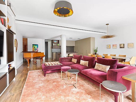 2nd image of 155 W 18th St #304