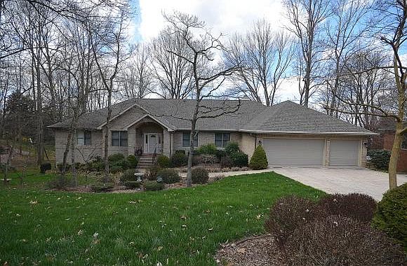 1st image of 214 Shadowood Dr