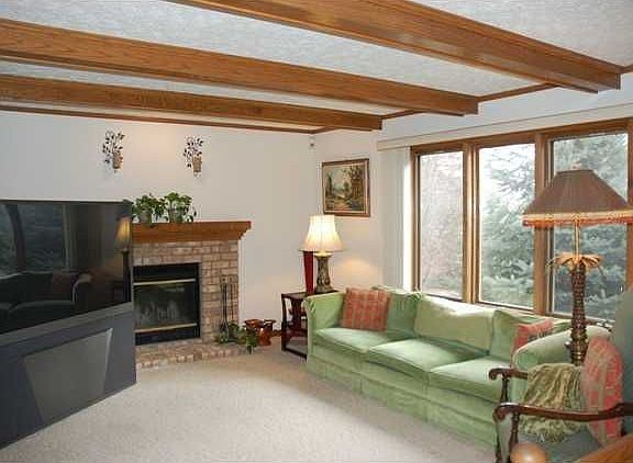 2nd image of 1326 Wolf Run Dr