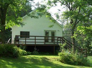 679 Cookeville Rd, Corinth, VT 05039