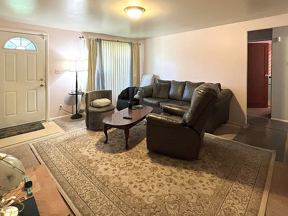 4th image of 4019 Sherlock Dr