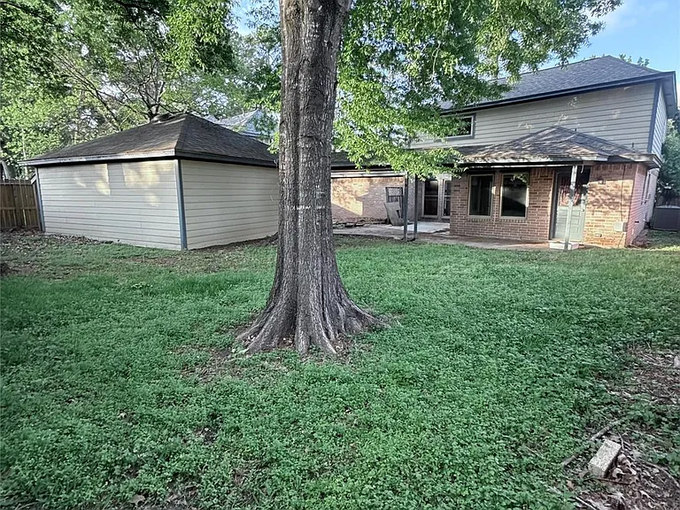 17719 Windy Point Dr — Photo 33