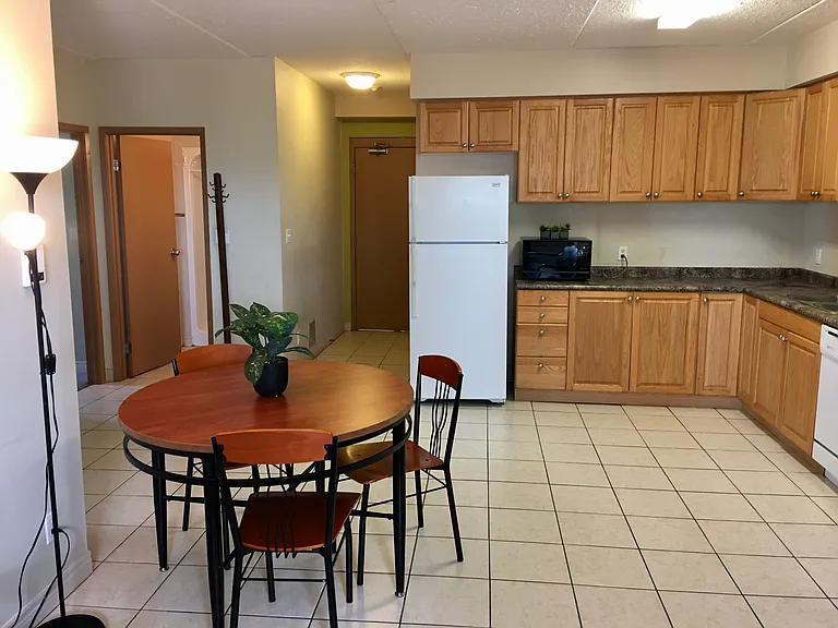 253 Lester St #302-2 — Photo 7