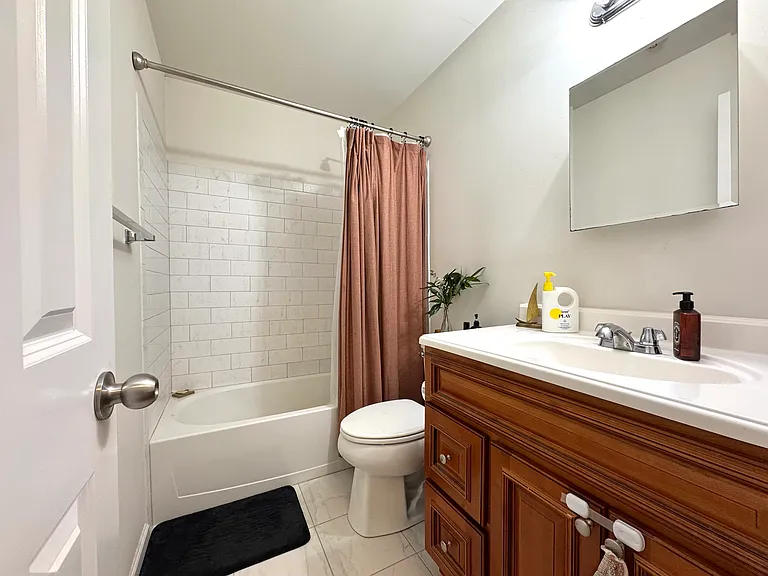 77 Leeward Ct — Photo 11