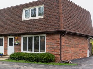 2423 Glenview Rd, Glenview, IL 60025