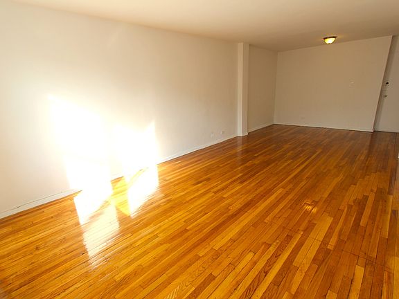 3rd image of 10101 67th Dr APT 6J