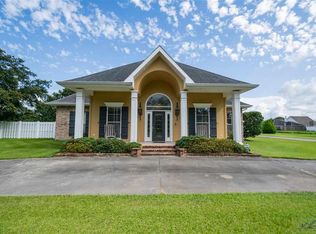 158 S Point Dr, Houma, LA 70360