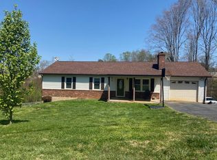 290 Mack Rd, Martinsville, VA 24112