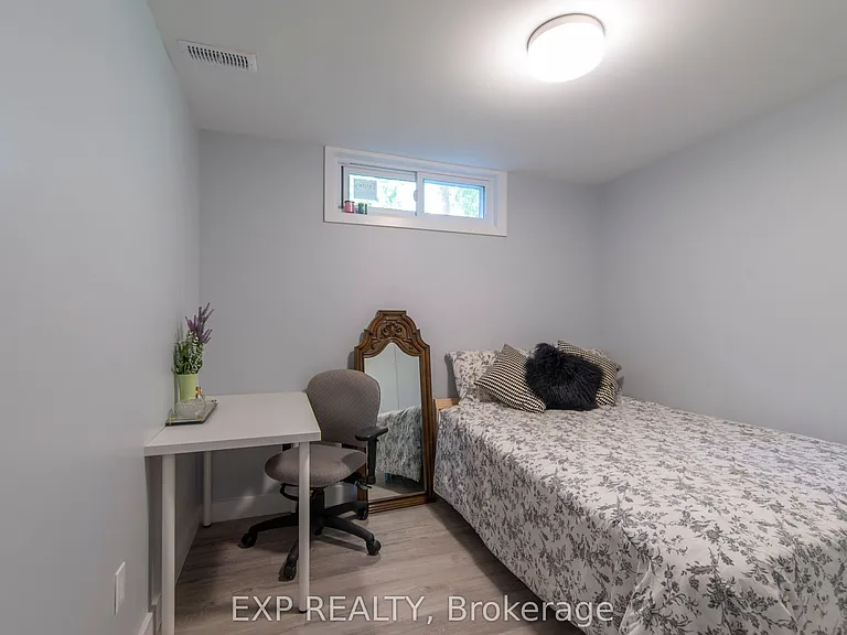 1057 Falaise Rd — Photo 11