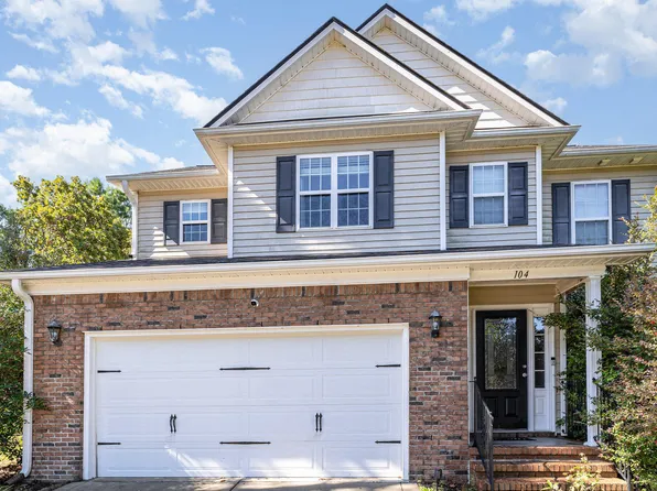 104 Season Dr, Cameron, NC 28326