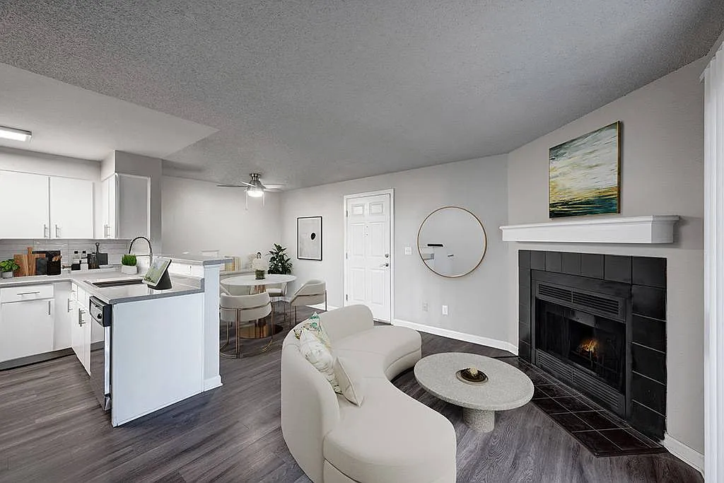 Summit Riverside — Photo 2