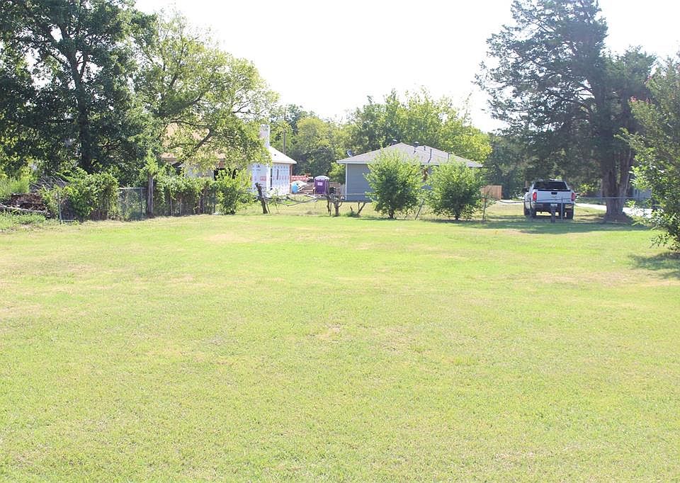 2nd image of 912 Crenshaw St Lot 151