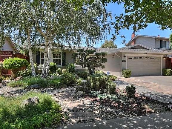 2nd image of 2477 Ontario Dr
