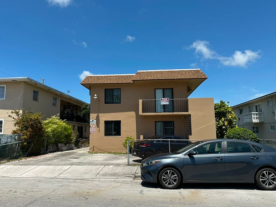 1st image of 420 NW 47th Ave APT 4