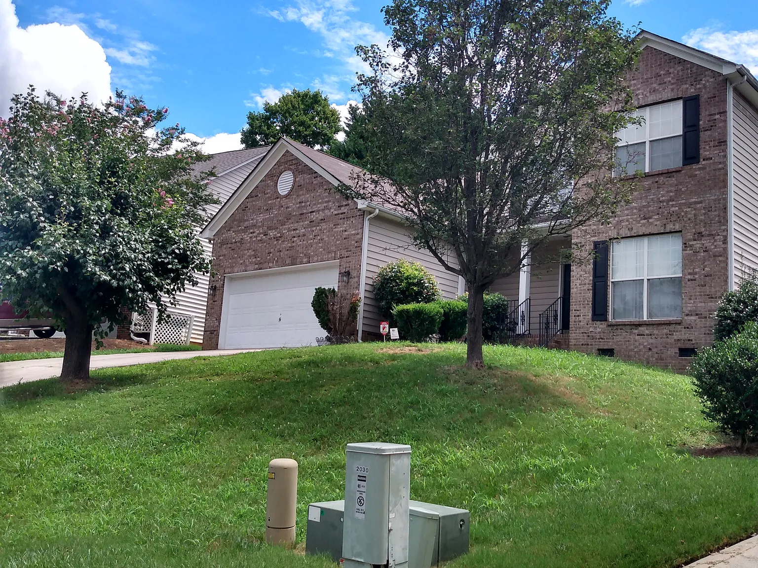 Mountain Park Dr, Charlotte — Photo 1