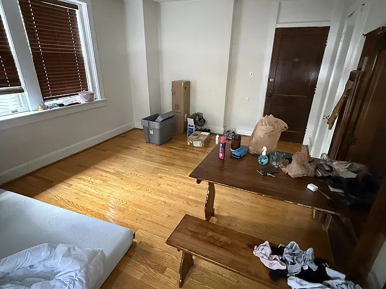 Drummond Pl, 210 - Unit 5 — Photo 16