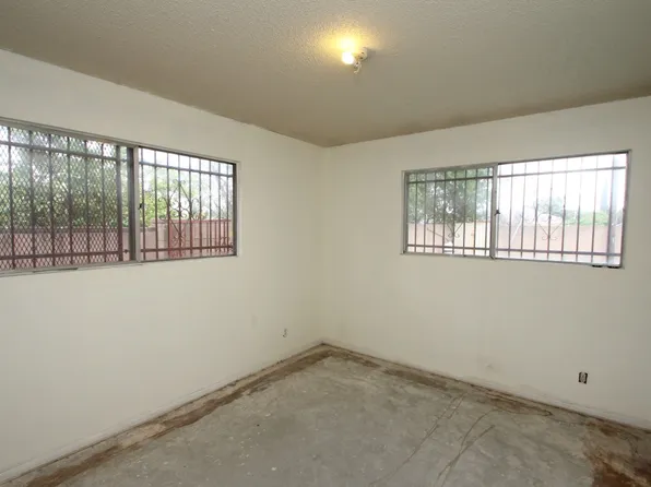 8667 Herrick Ave, Sun Valley, CA 91352