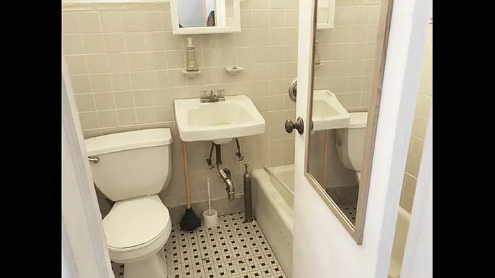 Rented by Ulas Real Estates Inc | media 16