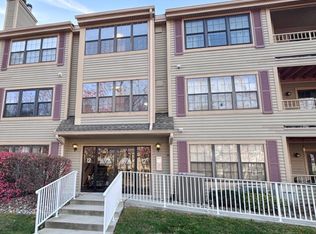 1203 Stoneridge Cir, Helmetta, NJ 08828