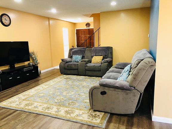 3rd image of 2321 Royal Ann Dr