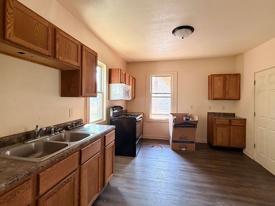 1st image of 210 Doty St #210