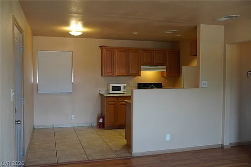 506 McKellar Cir #4 Photo 1