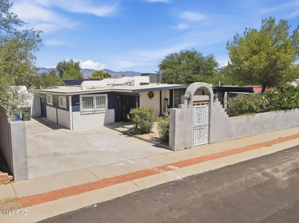 8211 E Nicaragua Dr, Tucson, AZ 85730