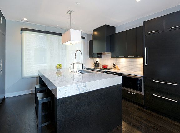 5th image of 1305 W Diversey Pkwy #B