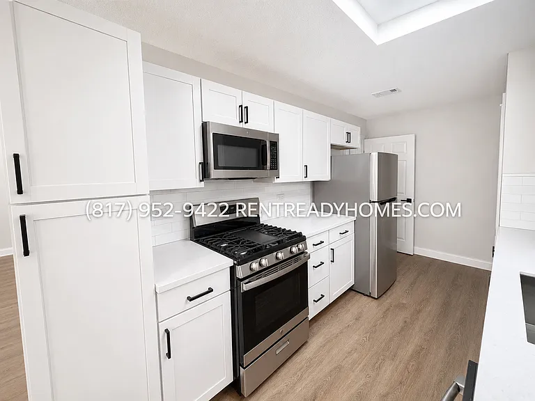 6906 Feather Creek Dr — Photo 8