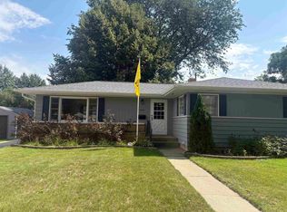2424 Colorado Ave, Rockford, IL 61108