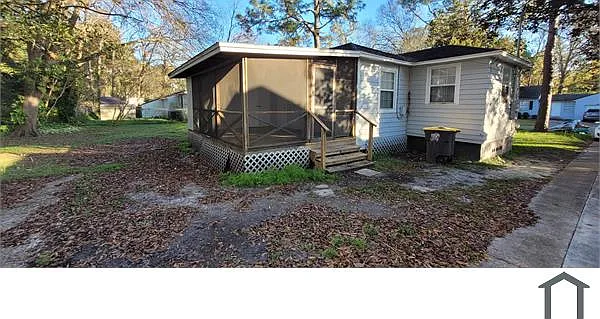 3527 Hibiscus St — Photo 12